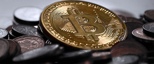 Rally de Bitcoin por encima de 7650