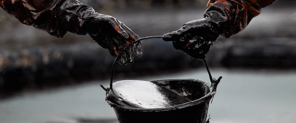 Brent Oil Tumbles and Breaks an Upside Support Line